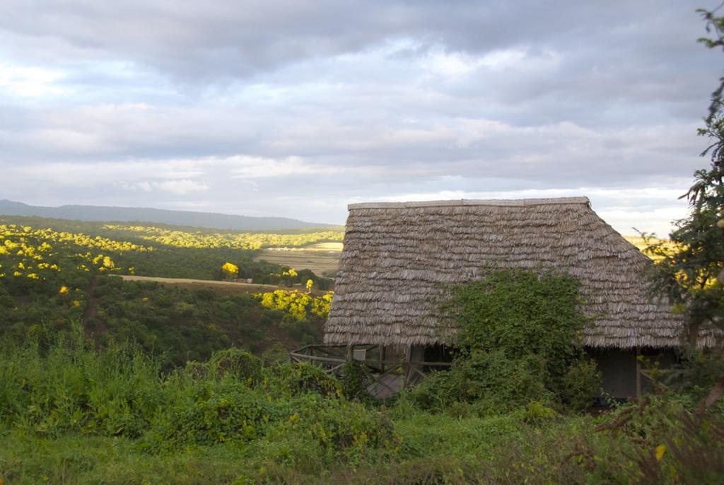 Rhotia Valley Tented Lodge And Children'S Home Карату Стая снимка